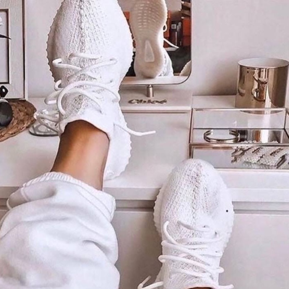 Adidas Yeezy Boost V2 White/Cream Sneakers Size 5.5 M